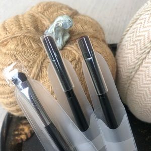 3 Mary Kay makeup brushes